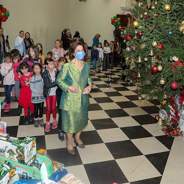 1,000 CHILDREN REJOICE AT ROYAL FAMILY’S CHRISTMAS RECEPTION